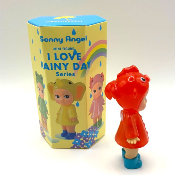 New Sonny Angel Fish Mini Figure, from Rainy Day Series, Open Box - Picture 4 of 4